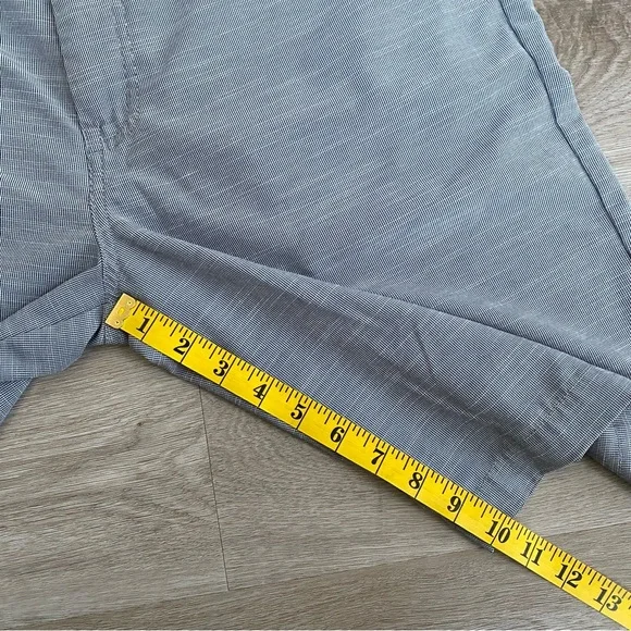Travis Mathew Shorts Size 34 Golf Performance Casual Stretch 10” Inseam Gray - Picture 5 of 6